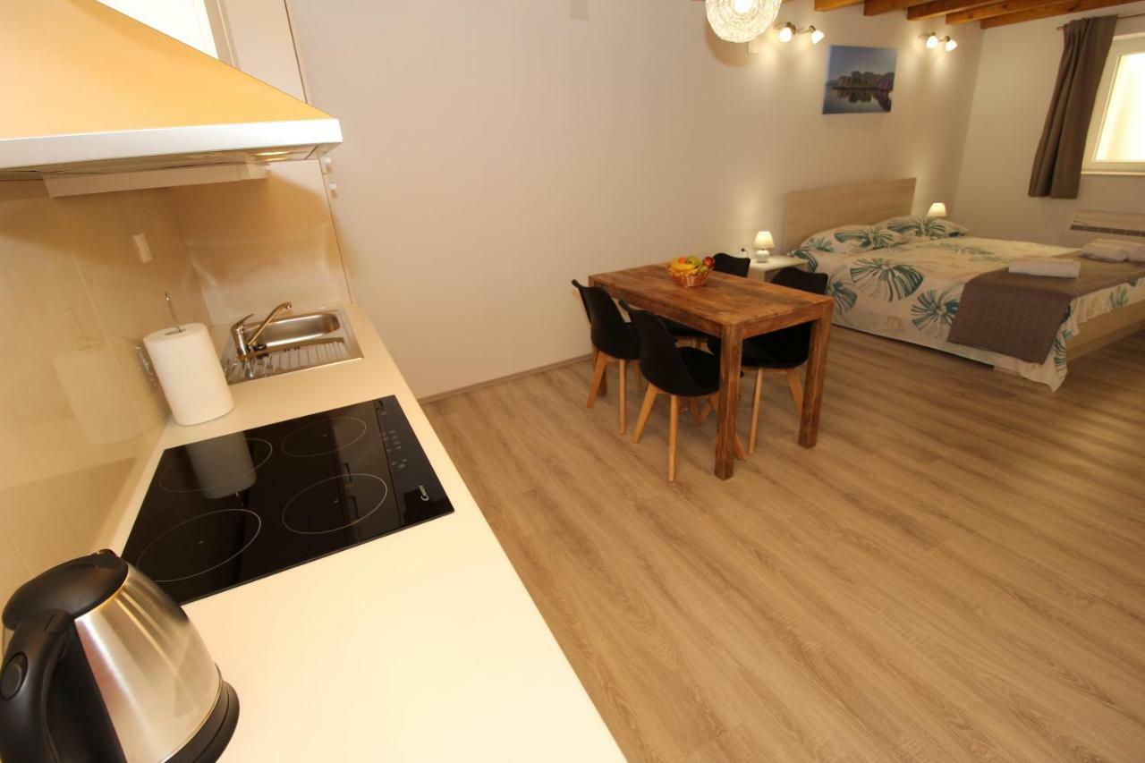 Apartments Bella Паг Екстериор снимка