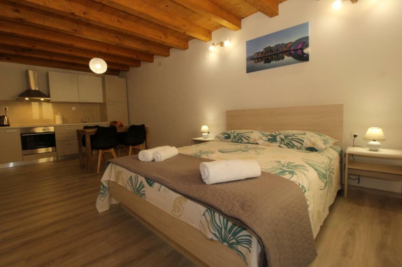 Apartments Bella Паг Екстериор снимка